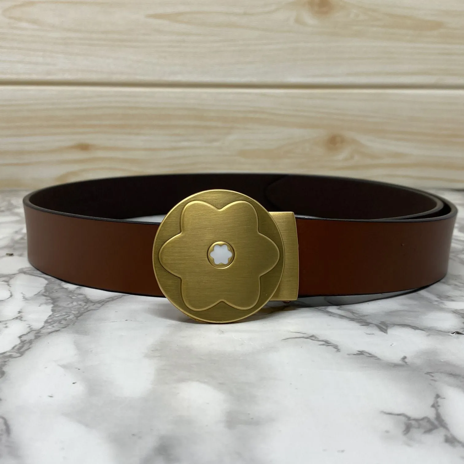 Flower Pattern Round Pin Buckle Leather Belt For Men-JonasParamount