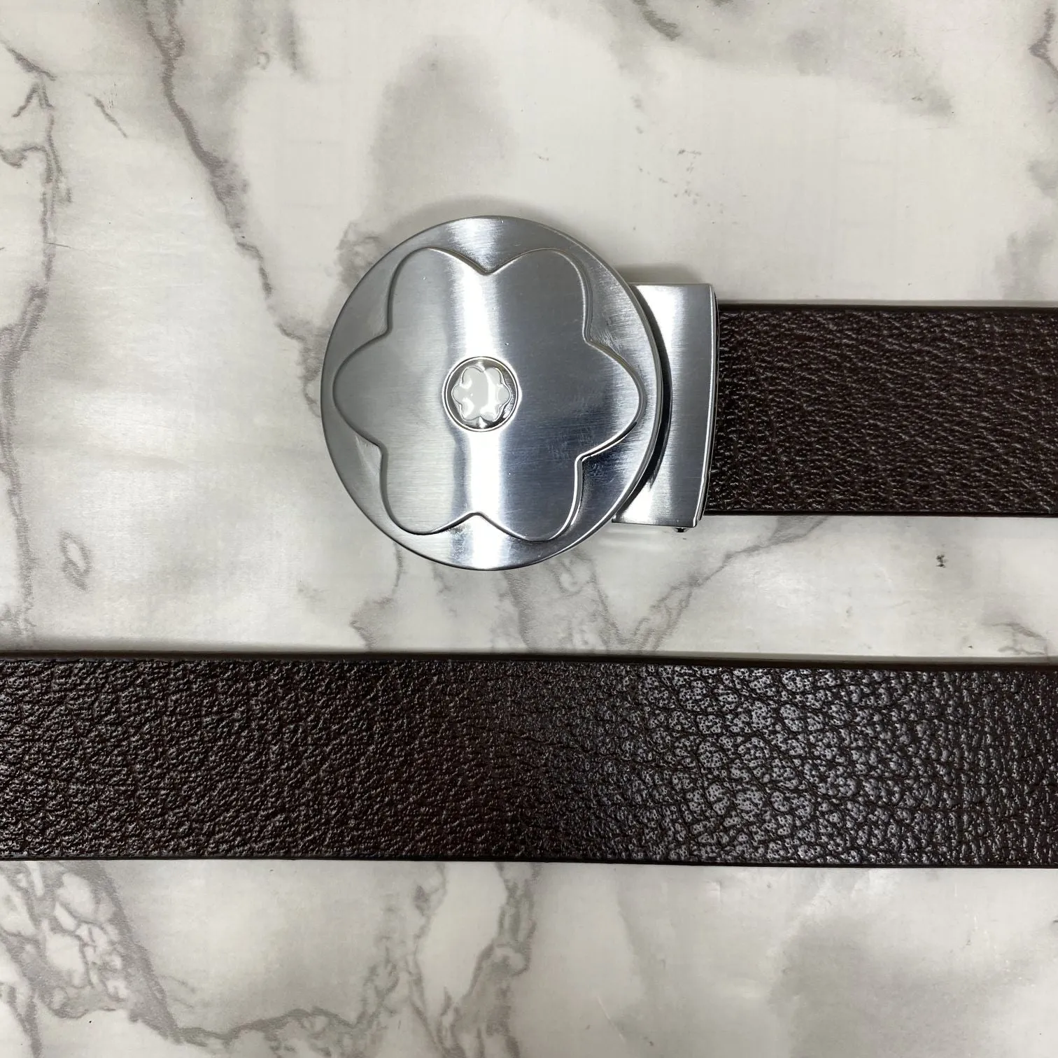 Flower Pattern Round Pin Buckle Leather Belt For Men-JonasParamount