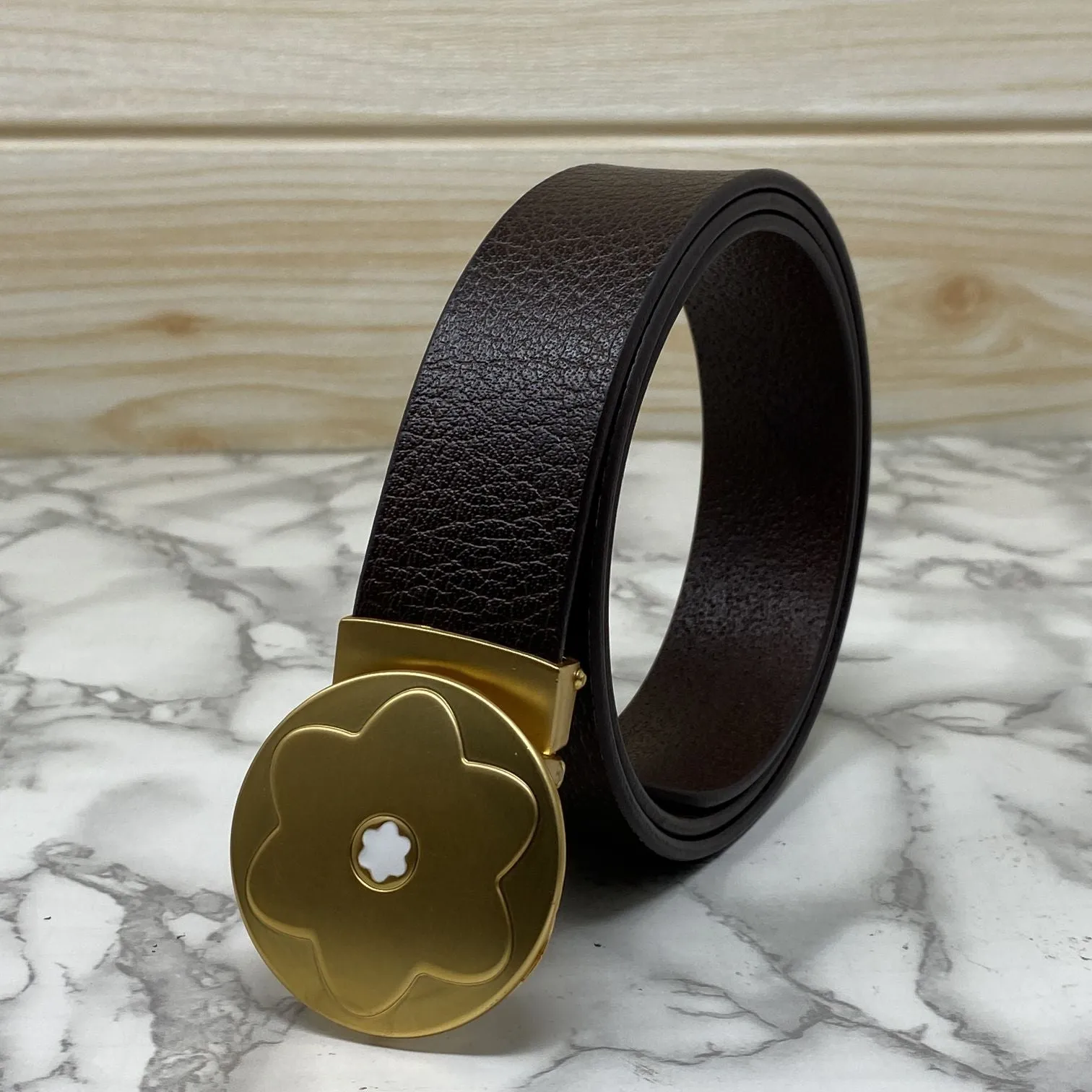 Flower Pattern Round Pin Buckle Leather Belt For Men-JonasParamount