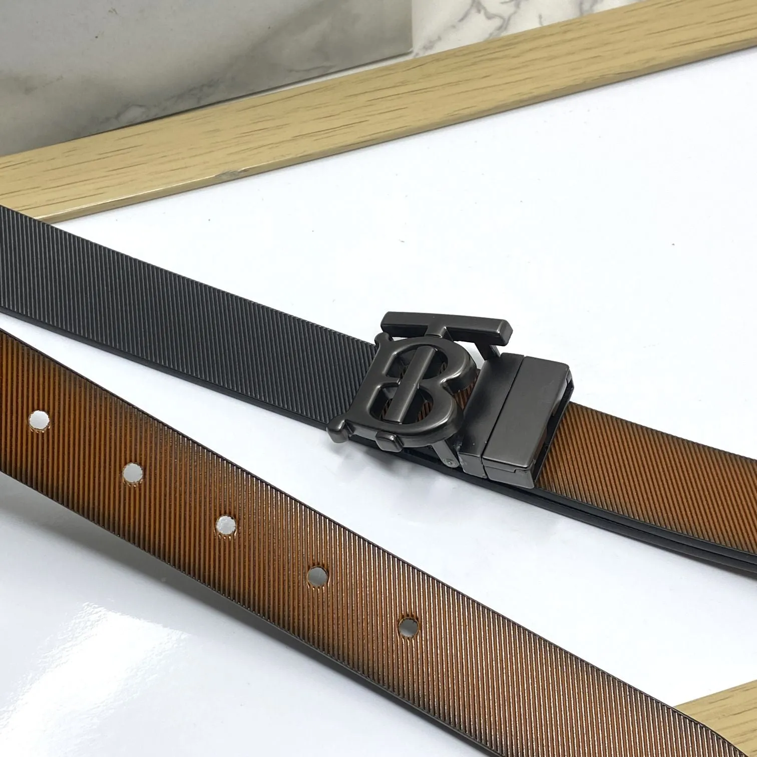 Stylish Casual and Formal Reversible Strap Belt-JonasParamount